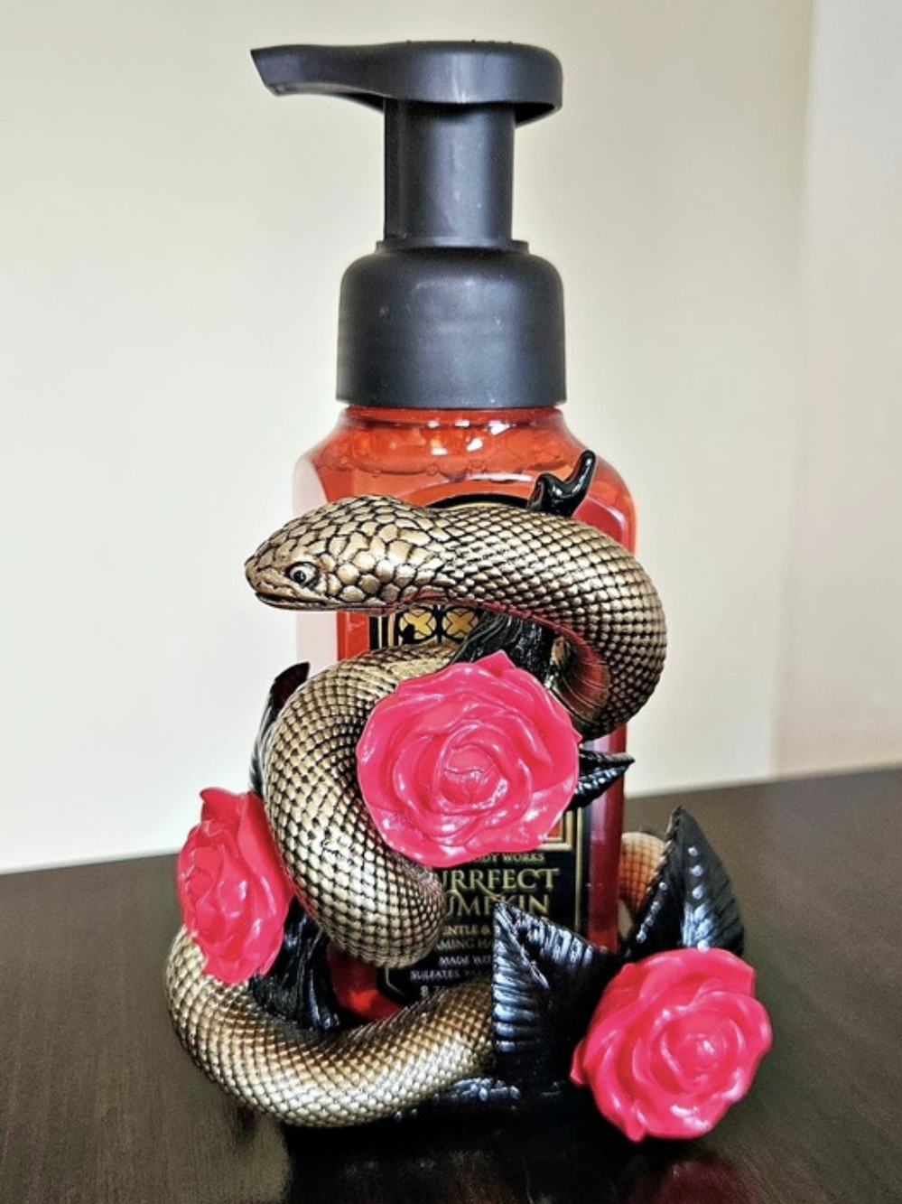 Bath & Body Works Snake and Roses Soap Holder
